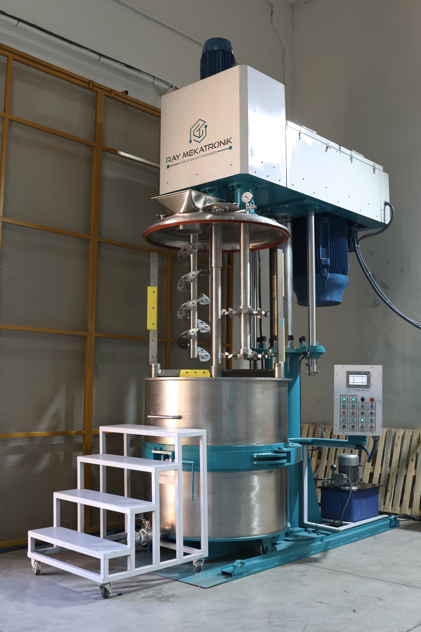 Triple Shaft Mixer